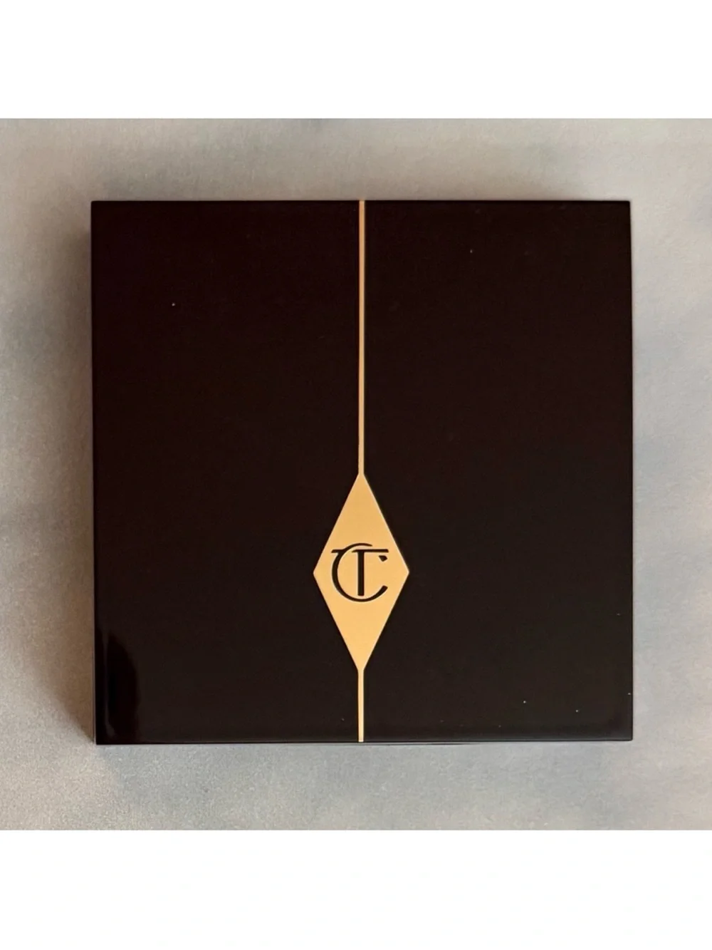 Charlotte Tilbury Bigger Brighter Eyes Eyeshadow Palette in Exagger-Eyes  5.1 g